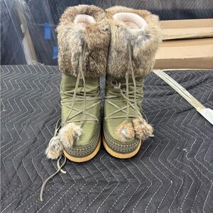 Bogner Olive Green Fur-Trimmed Winter Boots